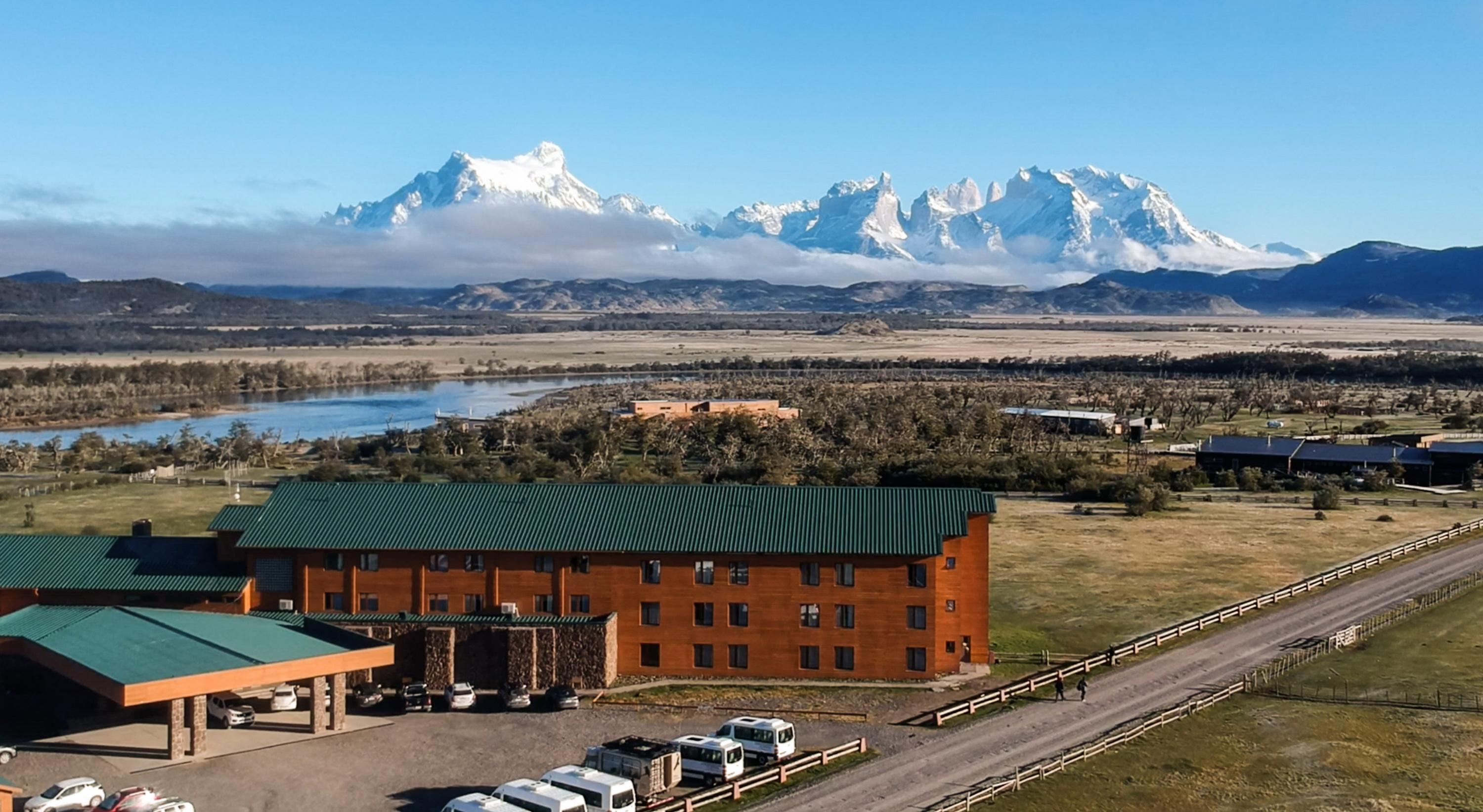 Rio Serrano Hotel And Spa Торрес-дель-Пайне Экстерьер фото